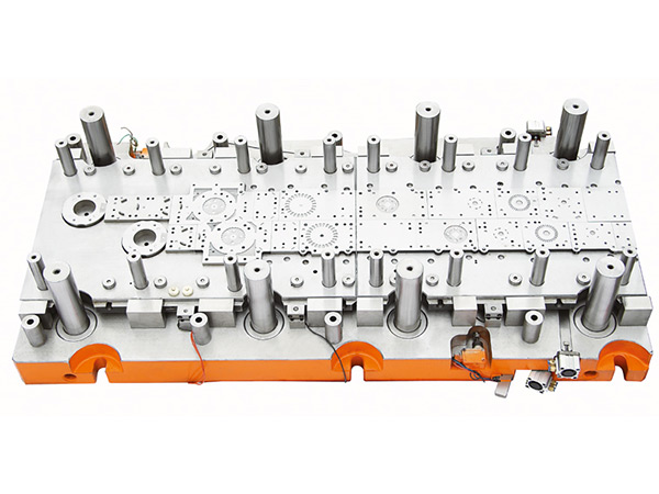 107X107定转子双列大回转级进模-HD084S