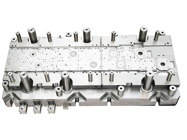 118X109NX系列压缩机电机双排自扣级进模上模