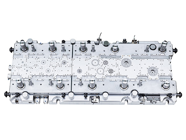 D117X57定转子双列大回转级进模(上模)