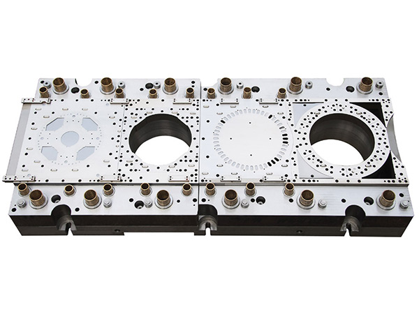 D616mm发电机定转子单排级进模 (1)